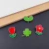 Comércio Exterior Novo Lindo Planta Pequena Flor Vermelha Emblema Trevo de Quatro Folhas Folhas Verdes Flor de Ameixa Vermelha Liga Gota de Óleo Broche