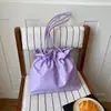 Bolsa feminina de design de nicho estilo francês 2026 nova tendência versátil bolsa de ombro plissada bolsa de balde de viagem moderna