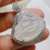 Colgante de Hielo Hielo Jade de Alta Calidad, Nuevo Estilo Chino Plateado Incrustado con Ágata, Nuevo Modelo de Buda Barrigón, Comparable a Colgantes de Jade y Piedras Preciosas