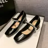 Zapatos de salón para mujer 2026 otoño nuevo Zapatos de tira con punta cuadrada estilo francés, populares zapatos pequeños de cuero Mary Jane franceses