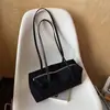 Bolsa de Hombro Minimalista Mate de Gran Capacidad Otoño Invierno Nueva Coreana Retro Nicho Elegante Bolso Tote de Hombro Único para Mujer