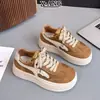 Zapatillas blancas de cuero genuino con punta redonda y suela gruesa para mujer, nueva colección otoño/invierno 2026, calzado deportivo casual versátil