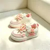 Tamanhos 26-31 tênis infantis de couro, novos sapatos casuais planos clássicos primavera/verão, sapatos casuais esportivos para estudantes