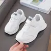 Zapatos deportivos impermeables para niños mayores y estudiantes, zapatos blancos antideslizantes, nuevos zapatos cómodos para correr de primavera y otoño para niños y niñas, modernos