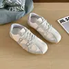 Sapatos Femininos Color Block com Fivela Estilo Alemão Novidade Primavera/Outono 2026 Sapatos Casuais Esportivos Planos Modernos Versáteis Sapatos Forrest Gump