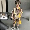 Ropa de Verano para Niños Traje de Manga Corta para Niños Nuevo Estilo Coreano Camisa Guapa para Niños Pequeños y Medianos Conjunto de Dos Piezas de Verano para Bebé