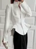 Elegante blazer feminino branco acinturado para moda transfronteiriça, design outono e inverno 2026, gola alta, terninho feminino evasê, vestuário feminino de alta qualidade