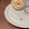 Joyería Transfronteriza Europea y Americana Moda y Exquisito Colgante Nicho Cadena Clavicular No Descolorante Oro de 18K Acero Titanio Accesorios de Collar para Mujer