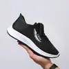 2026 Verano Nuevo Estilo Huecos Transpirables Zapatos de Hombre Versátiles Suela Blanda Cómodos Zapatos de Malla Running Deportes Casual Dropshipping Transfronterizo