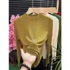 Top base de manga larga estilo europeo, color blanco carbón, cuello alto medio, para mujer, nuevo para otoño e invierno, corte ajustado, adelgazante, moderno