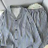 Conjunto de Pijama de Dos Piezas para Hombre de Algodón Nube Doble Largo para Primavera y Otoño Cárdigan Simple con Solapas Ropa de Casa Se Puede Usar Afuera Delgado
