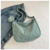 Bolso grande de pana para mujer, primavera 2024, nuevo bolso bandolera de hombro de gran capacidad de estilo coreano, bolso de tela de pana para estudiantes universitarios.