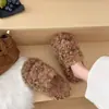 Falda para personas bajas, nuevo estilo de celebridad de internet, punta redonda, color liso, elegante, femenina, te hace ver más alta, versátil, 2026, sandalias de mujer, chanclas