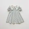 Verão 2026 Novo Vestido para Meninas com Gola Peter Pan em Cor Contrastante Estampa Francesa Manga Curta Vestido Princesa Estilo Coreano Roupas Infantis