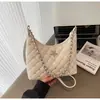 Bolsa de Corrente com Padrão de Diamante para Mulheres, Nova Bolsa Transversal Casual de Nicho Verão 2026, Bolsa de Ombro Estilosa de Alto Valor