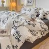 Lençol de cama de fio de dupla camada ins conjunto de quatro peças capa de edredom de algodão lavado Nantong têxtil para o lar cama conjunto de três peças capa de edredom atacado lençol com elástico