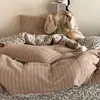Conjunto cálido de cuatro piezas con estampado floral pequeño, imitación cachemir, terciopelo de leche, terciopelo coral, ropa de cama engrosada de invierno, estilo sábana bajera