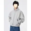 Moletom com capuz bordado estilo americano para outono e inverno, resistente, unissex, branco puro, curto, modelagem solta, forrado com fleece e espessado
