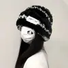 Gorro de Lana Abotonado de Dibujos Animados Colorido, Cálido de Felpa con Protección para Orejas para Mujer, Otoño e Invierno, Lindo y Versátil, Gorro Pequeño de Punto que Muestra el Rostro