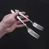 Juego de Cubiertos de Acero Inoxidable Transfronterizo para Hoteles, Cuchillos y Tenedores para Bistec, Cucharas Soperas, Cucharas de Postre para Restaurantes, Tenedores para Pasteles, Juego de Cubiertos con Mango Puntiagudo