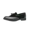 Mocasines cuadrados de estilo británico con borlas para hombre, talla grande, zapatos de cuero para hombre, estilo patchwork brogue tallado, slip-on, para negocios casual