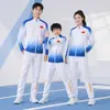 Roupas novas para treino T-shirt com lapela para homens e mulheres, conjunto esportivo, roupas familiares, conjunto de três peças, estilo nacional, roupas para treino de basquete e corrida