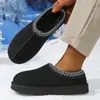 Nuevas botas de nieve UG 2025, disponibles en tallas grandes para ventas transfronterizas, con un diseño de suela delgada estilo étnico y estilo de pareja, así como pantuflas de algodón para mujer