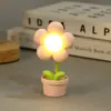 Mini Linda Flor en Maceta Luz Nocturna Hogar Dormitorio Mesita de Noche Luz de Ambiente Adornos de Regalo Luminosos de Escritorio Creativos