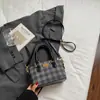 Bolsa de Mão Xadrez Color-Blocking Retrô de Nicho Versão Coreana para Mulheres Nova Moda Verão Bolsa de Ombro Transversal Casual