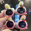 Óculos de Sol Polarizados Coelho Morango Bebê Orelhas de Coelho Fofas Óculos de Silicone para Crianças Óculos para Foto de Férias Adoráveis