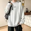 Chaqueta bordada floral blanca de corte holgado, sudadera de moda con cuello redondo, top gris para hombre, capa interior de manga larga, sin capucha, estilo americano de peso pesado, colección de otoño