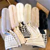 Bufanda de lana tejida de felpa con costuras cruzadas para mujer, cuello cálido de invierno, protección para el cuello de estudiante con estilo coreano