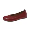 Mocasines Planos Rojos Retro Estilo Francés para Mujer con Faldas 2026 Nuevos Zapatos de Conducir Slip-on Puntera Dividida Falsa Zapatos de Abuela