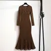 Vestido Longo sereia de Renda Retro Francês 2026 Outono/Inverno Novo Emagrecedor Decote V Fashionable Vestido Base