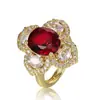 Venta Caliente Transfronteriza Anillo de Zirconia Ovalada de Piedra Preciosa de Color de Trébol de Cuatro Hojas para Mujer, Anillo de Lujo Ligero y de Alta Gama, Venta al por Mayor de Comercio Exterior