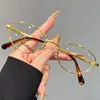 Óculos de leitura simples para mulheres, proteção ocular, anti-luz azul, óculos para presbiopia de alta qualidade para meia-idade e idosos, estilosos, jovens, óculos de leitura ultraleves