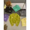 Liquidación, Sin Devoluciones ni Cambios. Estilo Dulce y Suave Otoño/Invierno, Diseño Juvenil con Cortes, Efecto Adelgazante, Cuello Solapa, Cárdigan de Punto Abotonado 25865