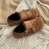 Zapatos Planos Estilo Dulce Brogue con Suela Gruesa para Mujer 2025 Invierno Nuevo Estilo Correa de Hebilla de Una Línea Versátiles Zapatos Pequeños de Cuero que Aumentan la Altura Interior