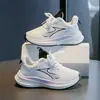 Tênis Esportivo Infantil da Moda 2026 Outono Novo Estilo Sapatos Individuais Versáteis para Meninas Resistentes ao Desgaste Leves para Estudantes Tênis de Corrida com Absorção de Choque
