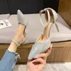 Zapatos de novia versátiles, zapatos de boda modernos y cómodos, zapatos de salón, nueva colección primavera/otoño 2026, color champán, con una sola tira y diseño de punta cerrada, con suela calada