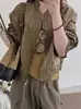 Chaqueta corta casual holgada de alta gama europea para mujeres petite, nuevo estilo otoño 2026, cortavientos patchwork de imitación de dos piezas