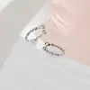 Clip de oreja de torsión, estilo novio neutro, clip para cartílago de oreja moderno y simple, pendientes de clip para cartílago de oreja con diamantes apilados para mujeres sin perforaciones