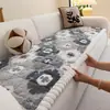 Almofada de sofá de pelúcia para outono e inverno de comércio exterior, novo estilo 2026, pelúcia de algodão macia, capa de sofá quente, tecido simples e versátil, almofada de assento