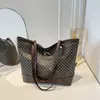 Bolso Tote de Hombro de Color Sólido de Patchwork de Nuevo Estilo, Simple y de Moda, Gran Capacidad, Tendencia para Mujer, Elegante para Viajar