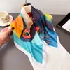 Nuevo Pañuelo Cuadrado de Seda Estampado de Tucán Simulado Chal Bufanda para el Cuello Tacto de Alta Gama Para Atar Al Cuello Pañuelo Cuadrado Pequeño Pañuelo para la Cabeza Bufanda de Seda Bufanda