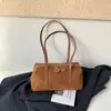 Colección de otoño 2026 transfronteriza: Bolso de hombro para mujer de alta gama, elegante y versátil con un diseño coreano, adecuado para uso casual y para ir al trabajo.