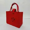Bolsa de mão festiva de feltro vermelha em estoque bolsa de mão para casamento bolsa de mão simples para presente bolsa de feltro de grande capacidade
