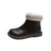 Botas de inverno infantis, novo estilo para meninas, botinhas forradas com fleece, solado macio, antiderrapante, sapatos de algodão, para bebês e crianças maiores, botas de couro quentes
