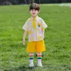 0513 Atuendo de Desempeño para el Día del Niño 2026 Nuevo Modelo Conjunto Estilo Universitario de Verano para Niños y Niñas Uniforme de Manga Corta para Escuela Primaria