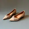 Temporada del Primer Encuentro: Nuevos y elegantes zapatos de mujer sin cordones con punta fina que aumenta la altura, charol, detalle de lazo y corte bajo para ir al trabajo.